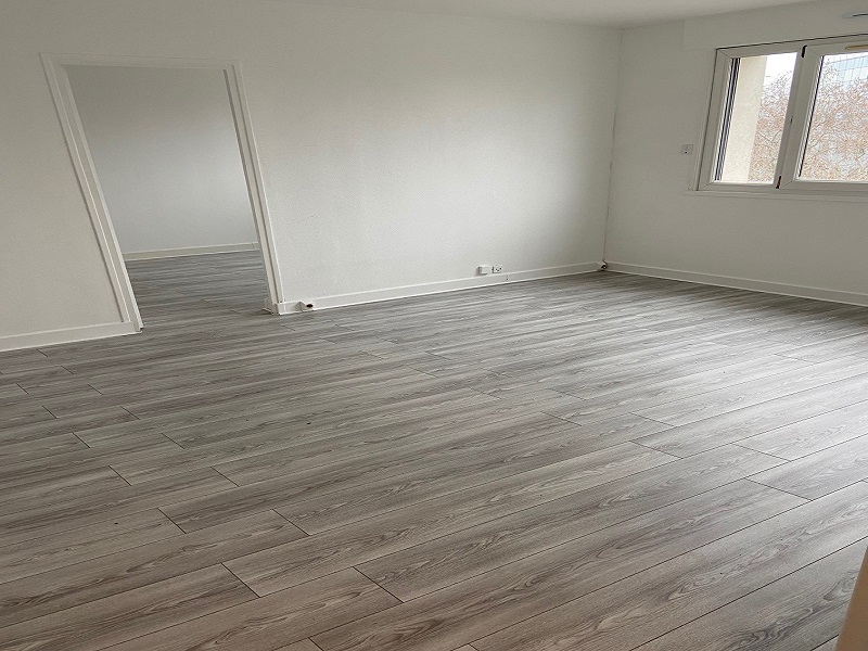 Viager libre NANTERRE - 92000 bouquet 174€ - ref 2112