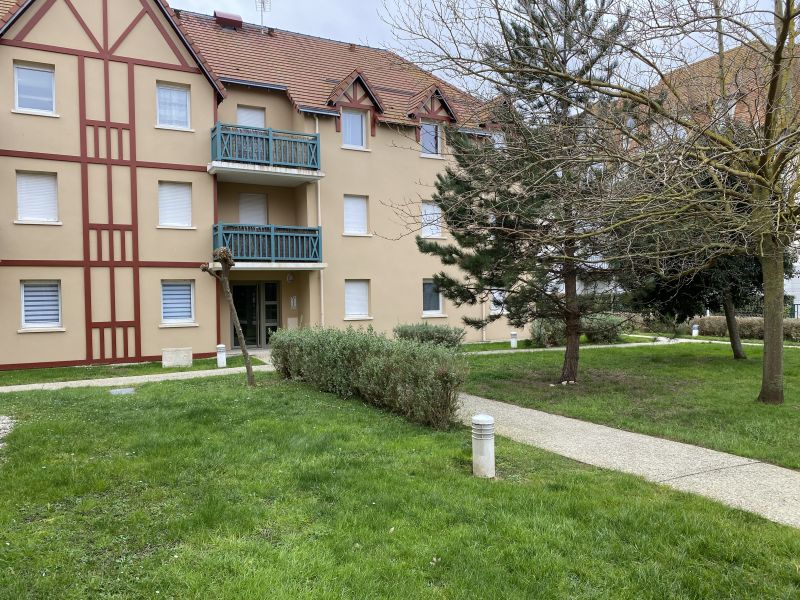 Viager occupé COURSEULLES-SUR-MER - 14470 bouquet 20€ - ref 2390