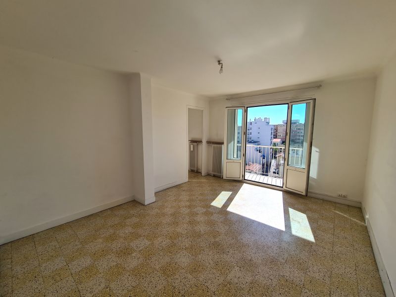 Viager libre NICE - 06200 bouquet 20€ - ref 2410