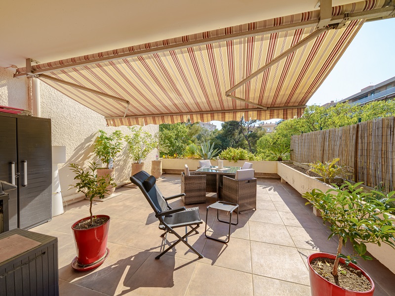 Viager occupé TOULON - 83000 bouquet 75€ - ref 2629