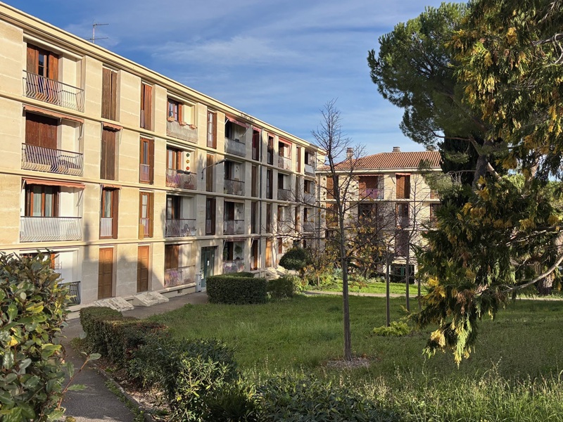 Viager libre AIX-EN-PROVENCE - 13090 bouquet 19€ - ref 2859