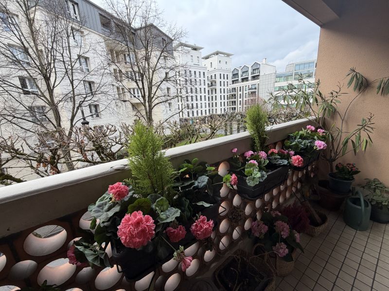 Viager occupé PUTEAUX - 92800 bouquet 65€ - ref 2880