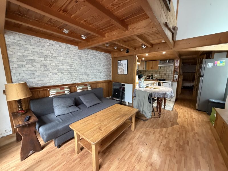 Nue-propriété GENTILLY - 94250 bouquet 70€ - ref 2906
